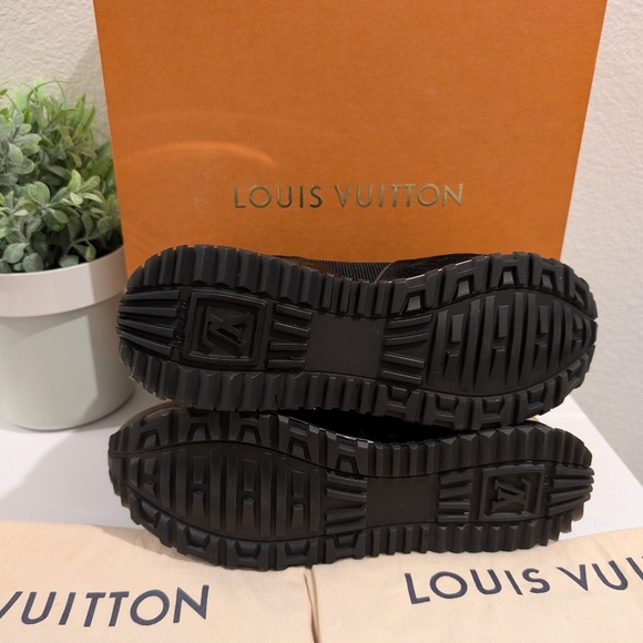 Louis Vuitton Black and Brown Designer Sneakers. Size US 8 / EU 38. - Picture 6 of 6